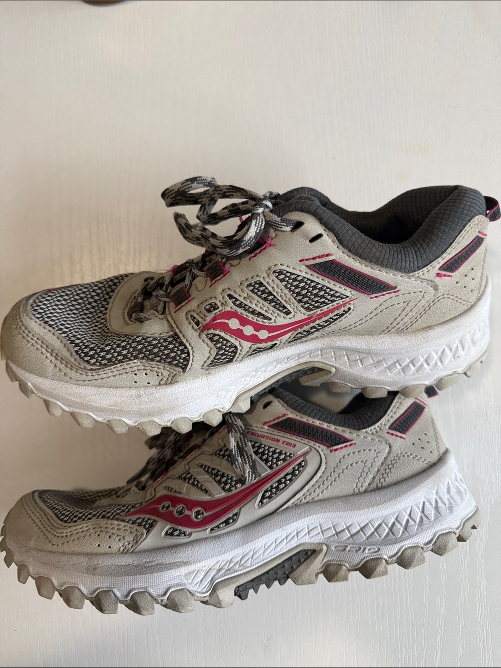 Saucony Women's Beige and Pink Trail Runners